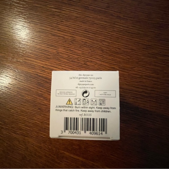 Diptyque Roses 1.23oz candle - Picture 3 of 6